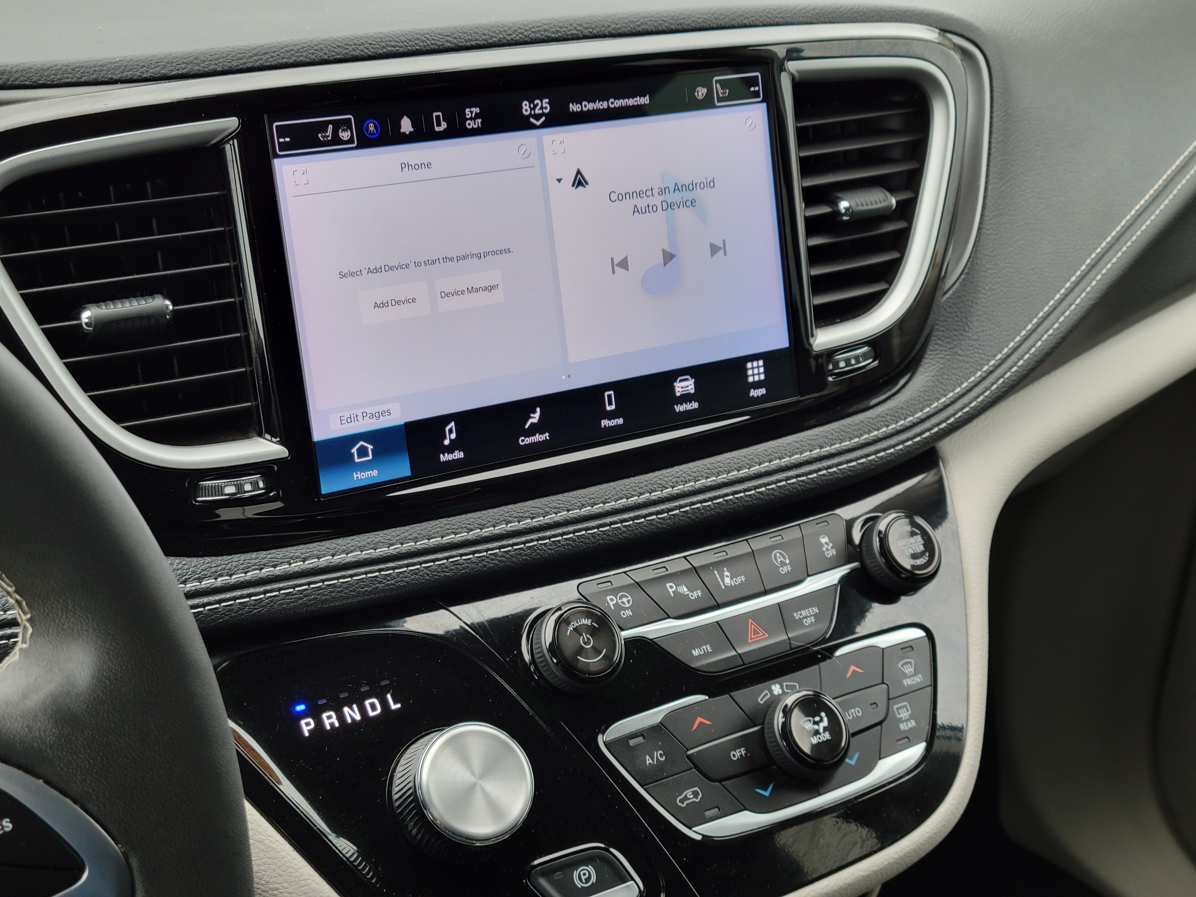 Used 2024 Chrysler Pacifica Touring-L FWD image 16