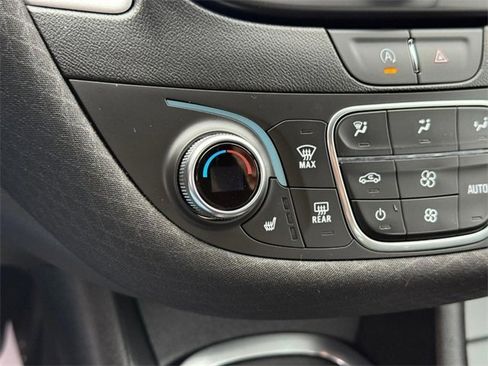 Used 2023 Chevrolet Malibu LT image 23