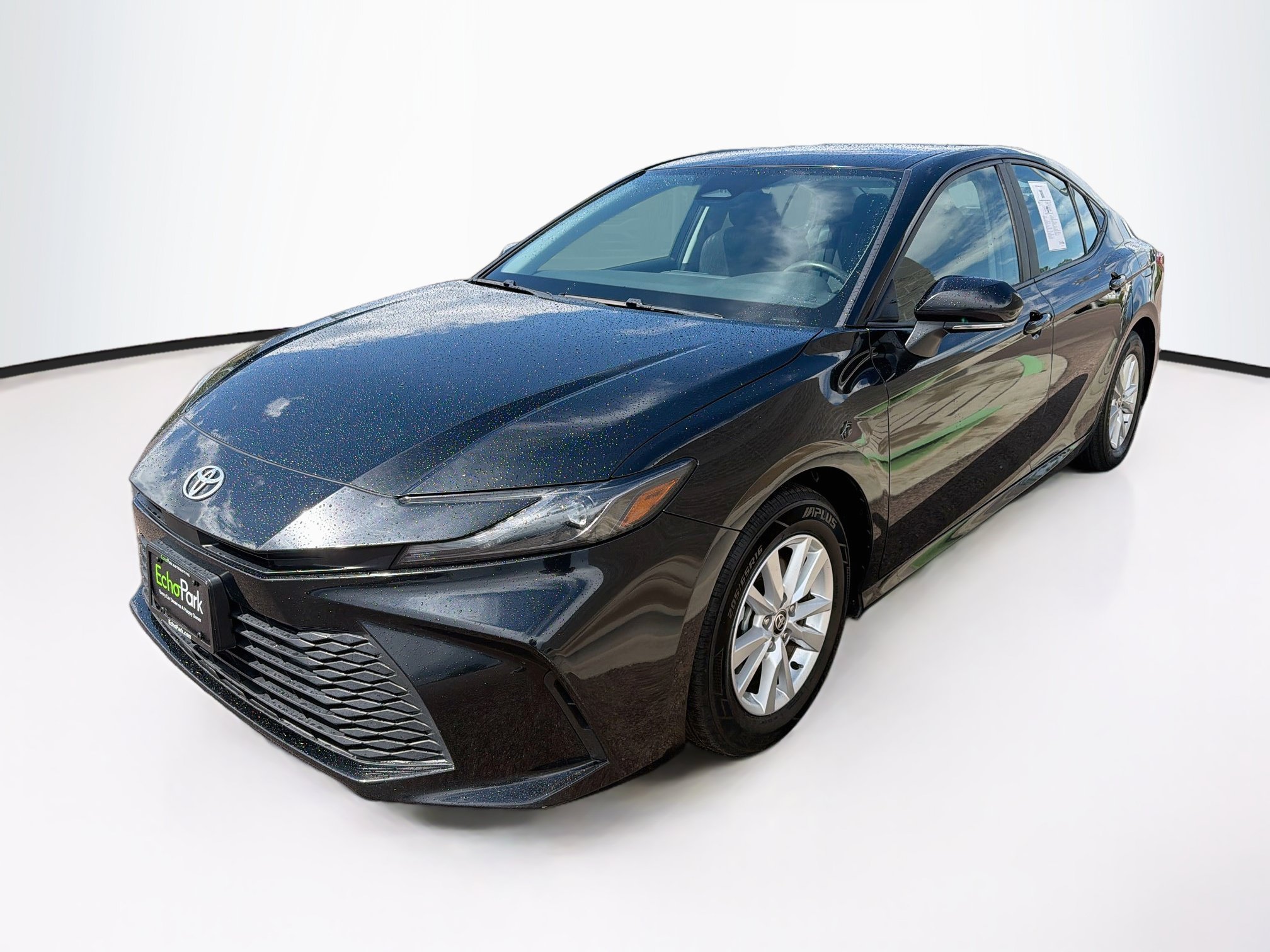 Used 2025 Toyota Camry LE FWD image 3
