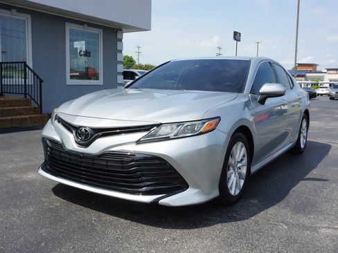 Used 2020 Toyota Camry LE FWD image 1