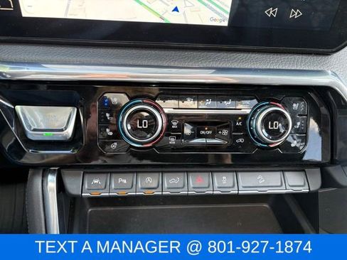 Used 2025 GMC Sierra 1500 Denali AWD/4WD image 30