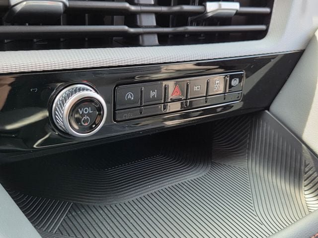 New 2026 Ford Explorer Active w/ Active Comfort Package RWD image 19