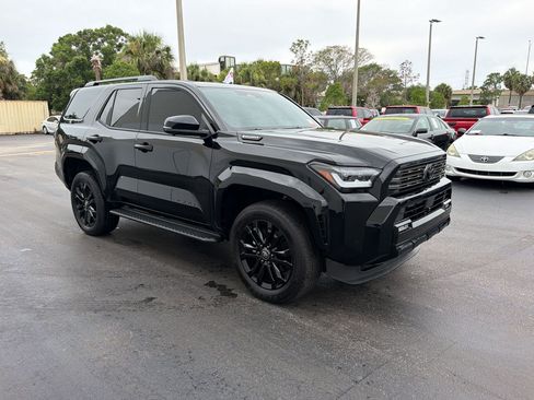 Used 2025 Toyota 4Runner Platinum AWD/4WD image 7