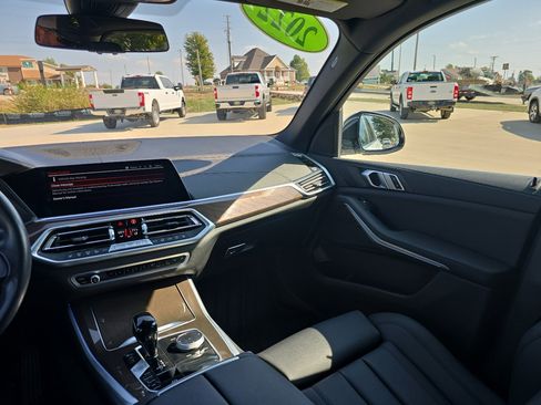 Used 2022 BMW X5 xDrive40i w/ Premium Package image 23