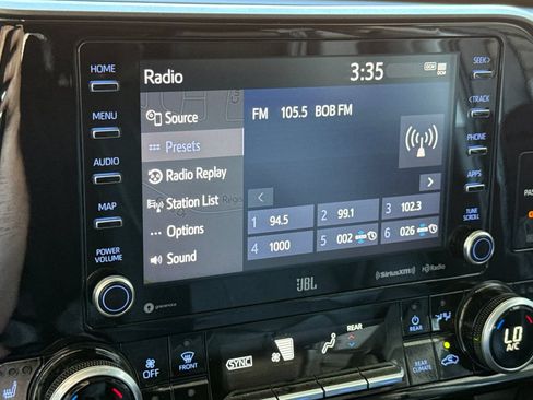 Used 2021 Toyota Highlander Limited AWD/4WD image 21