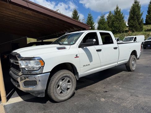 Used 2022 RAM 2500 Tradesman w/ Chrome Appearance Group image 4