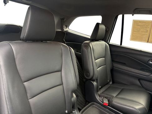 Used 2020 Honda Pilot Touring image 18