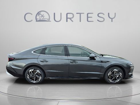 New 2026 Hyundai Sonata SEL FWD image 6