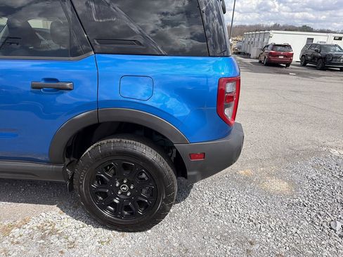Used 2025 Ford Bronco Sport Badlands AWD/4WD image 9