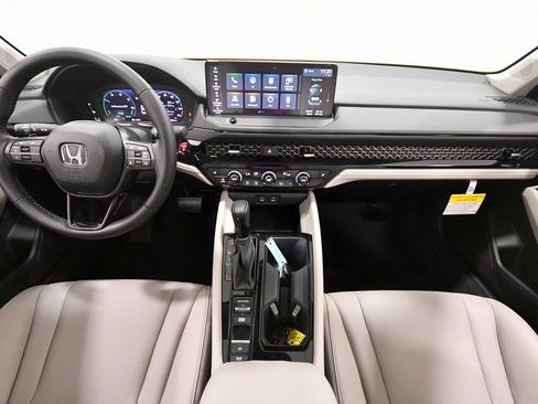 New 2025 Honda Accord EX-L image 15