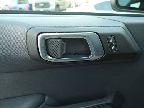 Used 2025 Ford Bronco Big Bend image 14