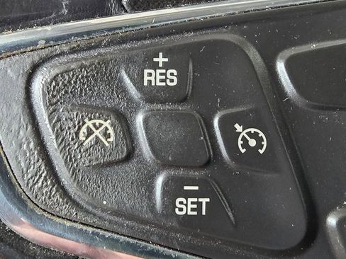 Used 2018 Chevrolet Equinox LT w/ Sun & Infotainment Package image 25