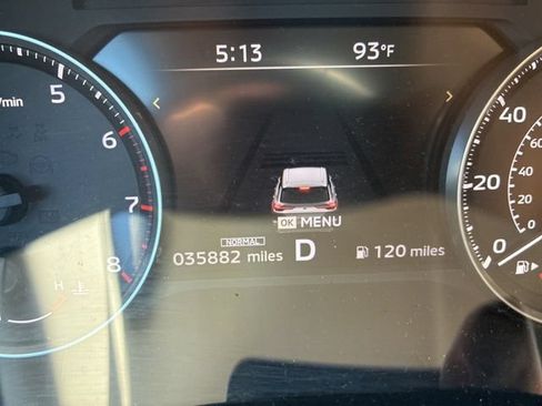 Used 2025 Mitsubishi Outlander SE FWD image 9