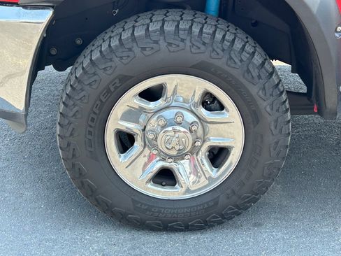 Used 2018 RAM 2500 Tradesman w/ Chrome Appearance Group AWD/4WD image 15