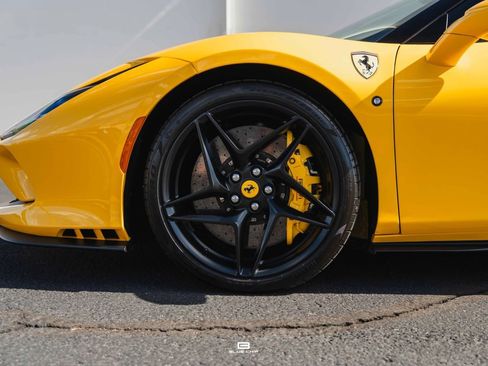 Used 2021 Ferrari F8 Tributo RWD image 6
