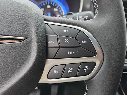 New 2026 Chrysler Pacifica Select image 22