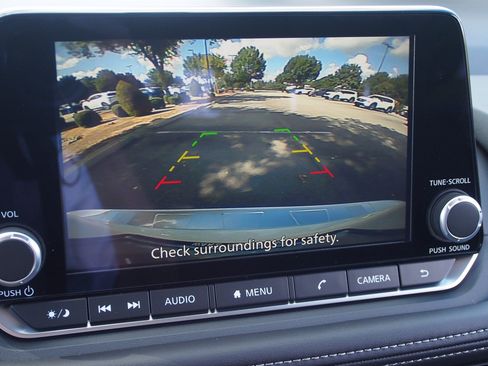 Used 2026 Nissan Rogue SV FWD image 25