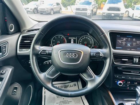 Used 2017 Audi Q5 2.0T Premium Plus w/ Technology Package AWD/4WD image 12
