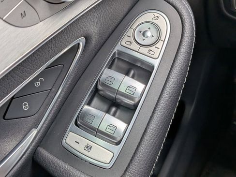 Used 2016 Mercedes-Benz C 300 Sedan image 27
