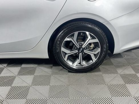 Used 2021 Kia Forte LXS FWD image 29