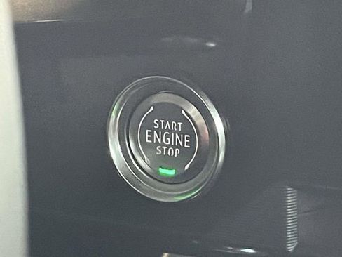 Used 2025 Chevrolet Corvette Z06 image 30