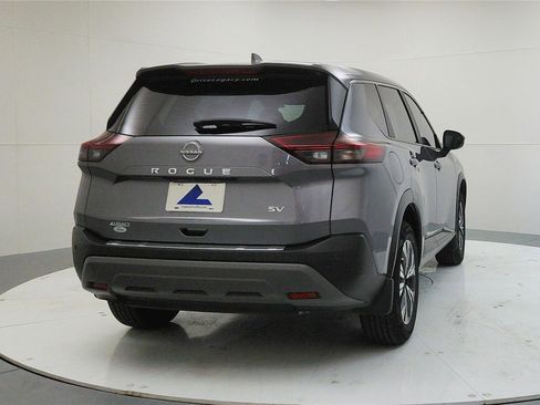 Used 2023 Nissan Rogue SV image 7
