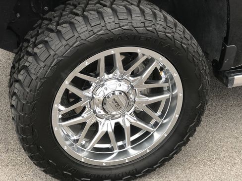 Used 2024 Chevrolet Silverado 1500 High Country w/ High Country Premium Package image 2