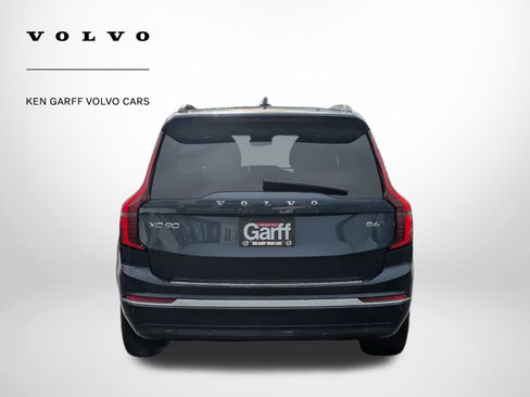 New 2026 Volvo XC90 B6 Plus w/ Protection Package Premier image 4