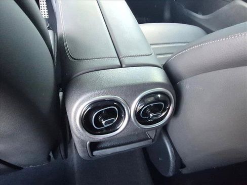 Certified 2025 Mercedes-Benz GLC 350e 4MATIC image 18