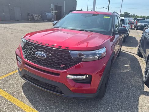 Used 2020 Ford Explorer ST w/ ST Street Pack AWD/4WD image 3