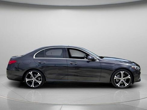 Used 2022 Mercedes-Benz C 300 Sedan image 5
