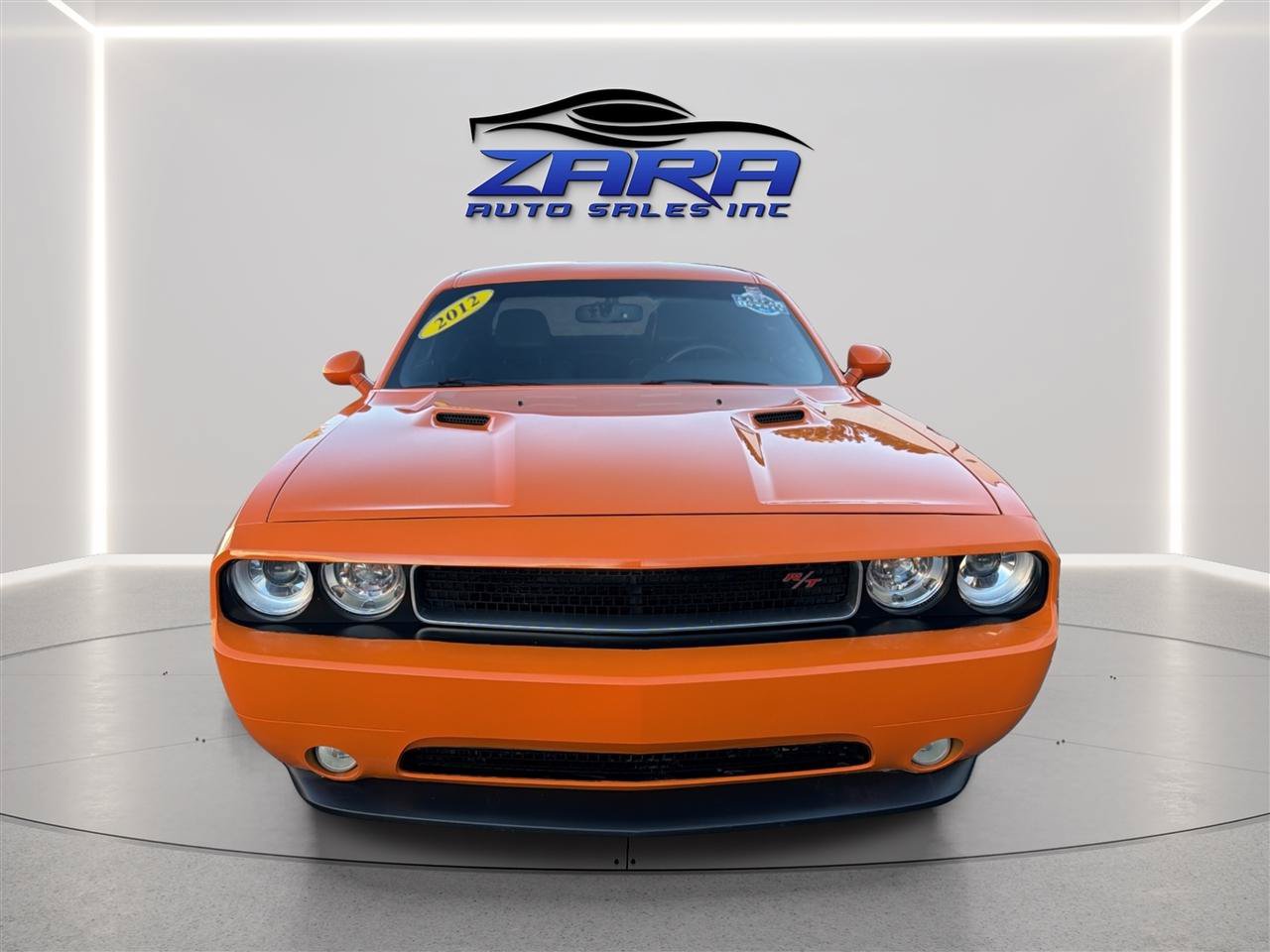 Used 2012 Dodge Challenger R/T RWD image 2