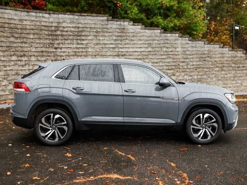 Used 2023 Volkswagen Atlas Cross Sport SEL image 3