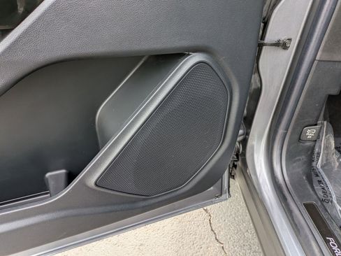 Used 2021 Ford Explorer ST image 13