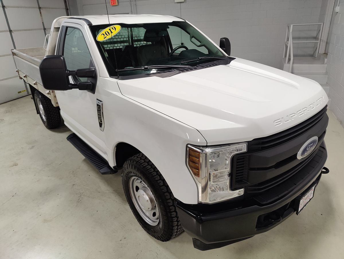 Used 2019 Ford F250 XL RWD image 2