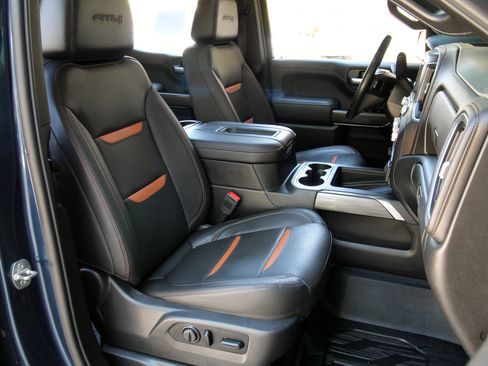 Used 2019 GMC Sierra 1500 AT4 w/ AT4 Premium Package AWD/4WD image 42