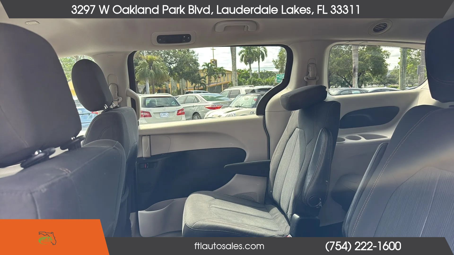 Used 2018 Chrysler Pacifica LX FWD image 24