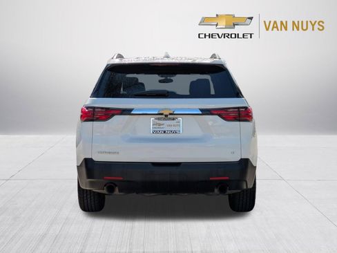 Used 2023 Chevrolet Traverse LT FWD image 6