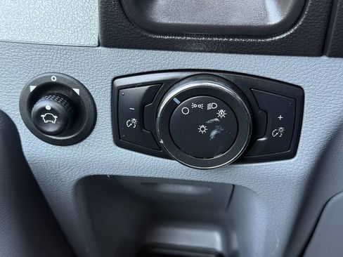 Used 2019 Ford Transit 350 XLT RWD image 12