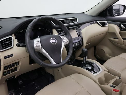 Used 2016 Nissan Rogue SL w/ SL Premium Package FWD image 13