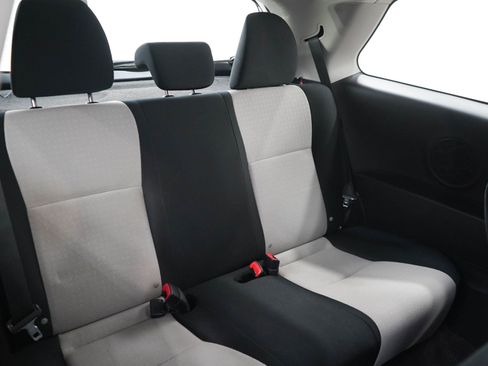 Used 2013 Toyota Yaris L FWD image 12