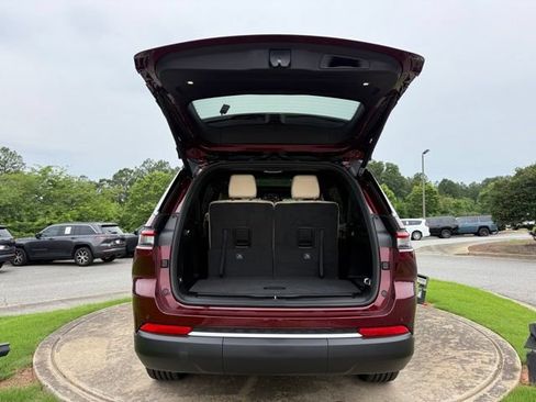 New 2026 Jeep Grand Cherokee L Limited AWD/4WD image 32