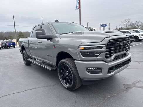 New 2026 RAM 2500 Laramie AWD/4WD image 4