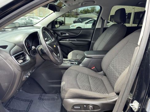 Used 2021 Chevrolet Equinox LT FWD image 16