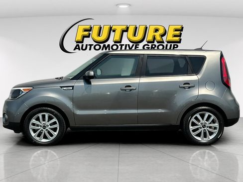 Used 2019 Kia Soul + FWD image 7
