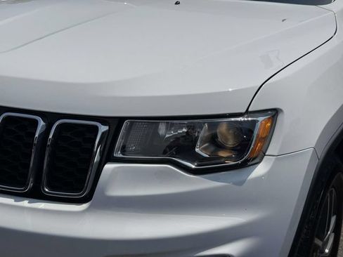 Used 2020 Jeep Grand Cherokee Limited AWD/4WD image 5