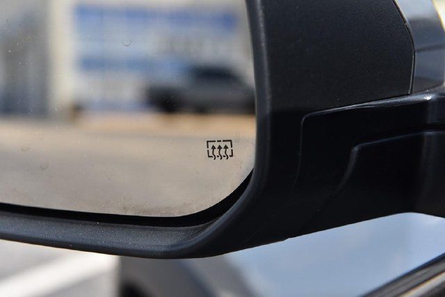 Used 2025 GMC Terrain Elevation FWD image 9