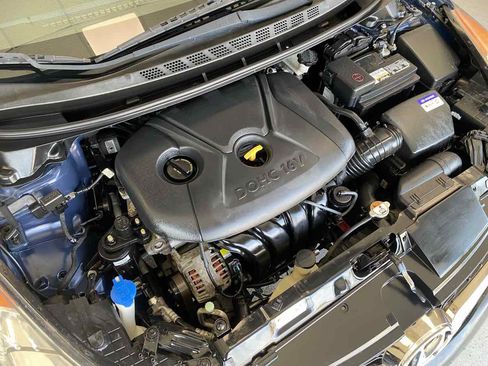 Used 2013 Hyundai Elantra SE image 29