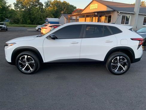 Used 2024 Chevrolet Trax RS w/ Driver Confidence Package image 8