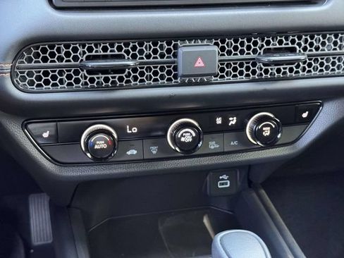Used 2025 Honda HR-V Sport image 26